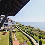 Monastery Seafront Apartment Sveti Vlas